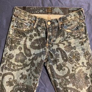 Citizens of Humanity Avedon Low Rise Skinny 27